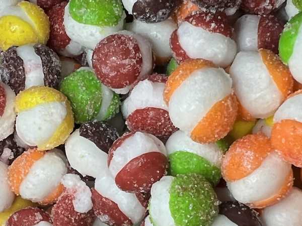 A0999 Moon Munchies Cosmic Candy Skittles