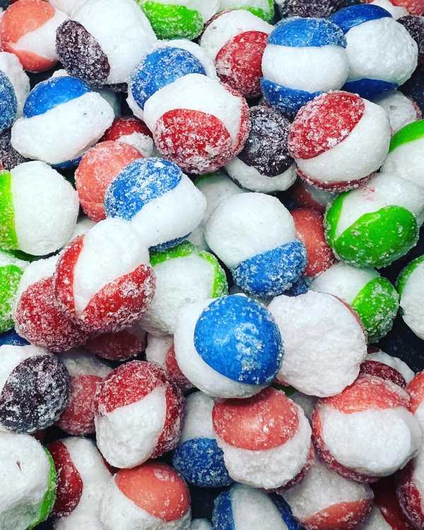 A0999 Moon Munchies Cosmic Candy Skittles